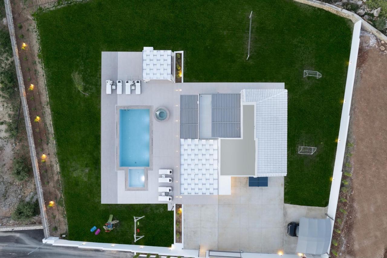 Alma Villa, 2000M2 Luxury Living, By Thinkvilla Angeliana  Екстер'єр фото