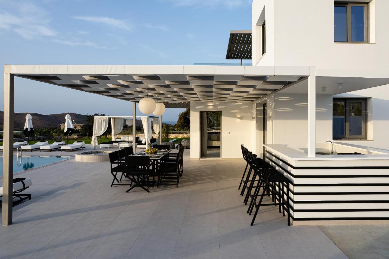 Alma Villa, 2000M2 Luxury Living, By Thinkvilla Angeliana  Екстер'єр фото