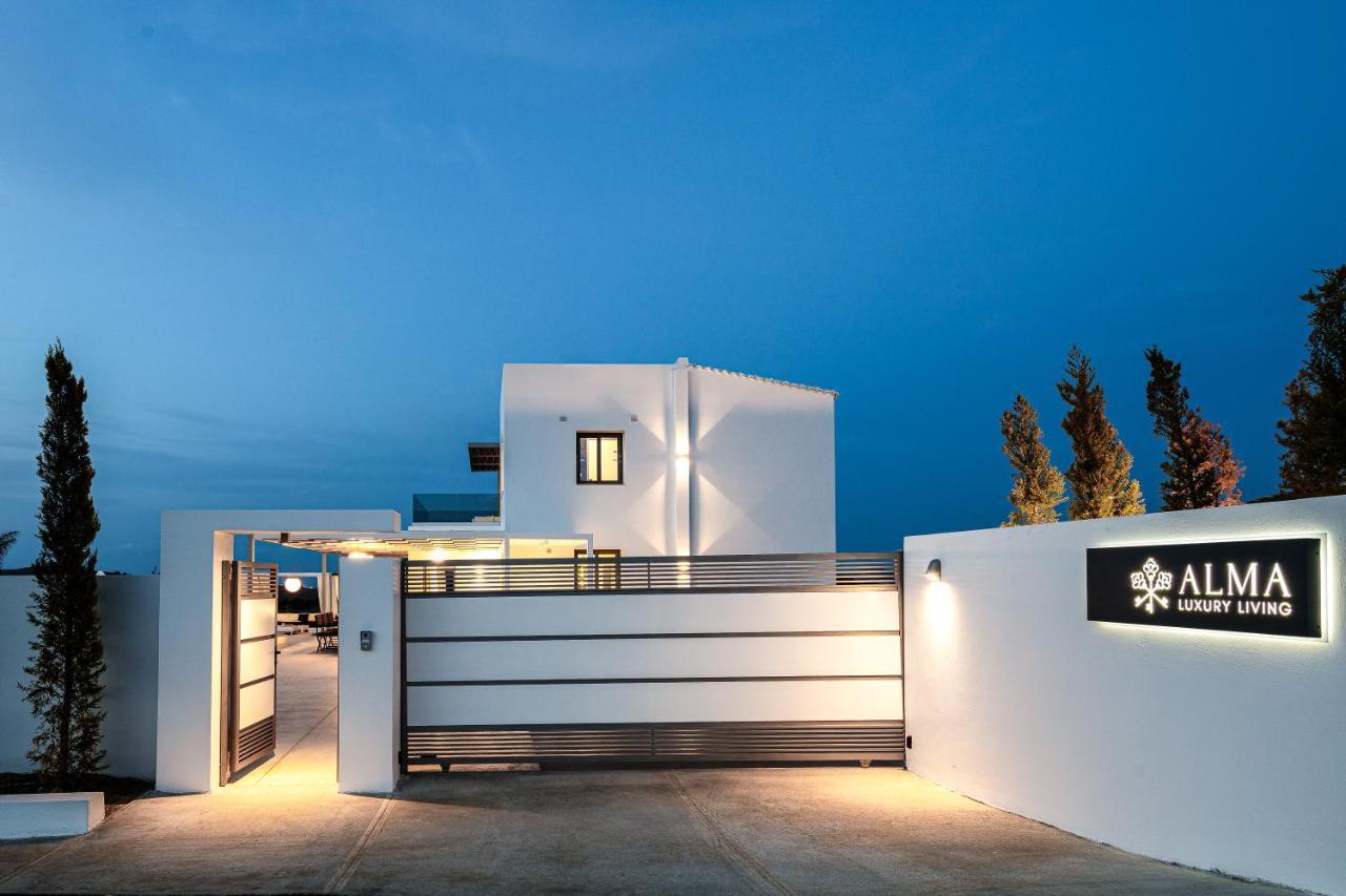 Alma Villa, 2000M2 Luxury Living, By Thinkvilla Angeliana  Екстер'єр фото