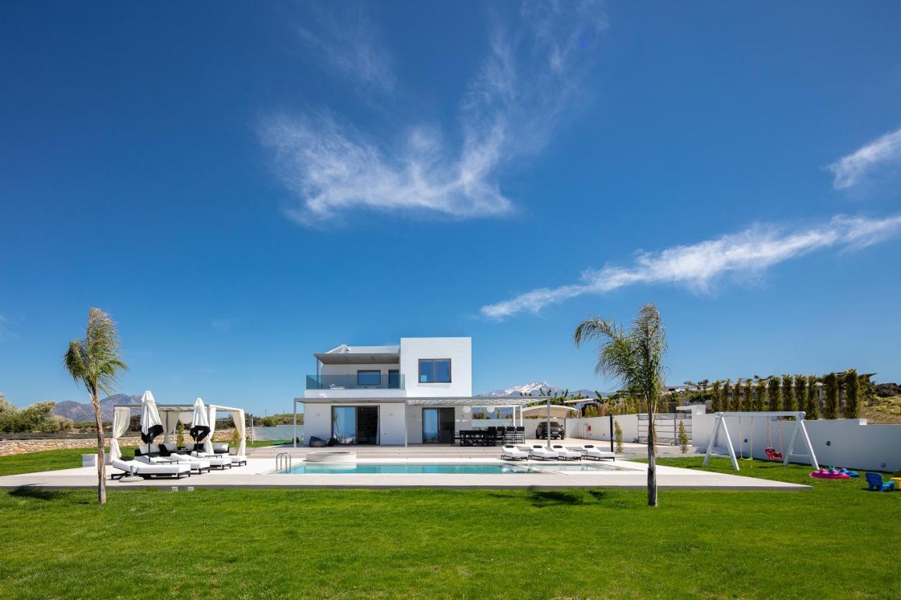 Alma Villa, 2000M2 Luxury Living, By Thinkvilla Angeliana  Екстер'єр фото