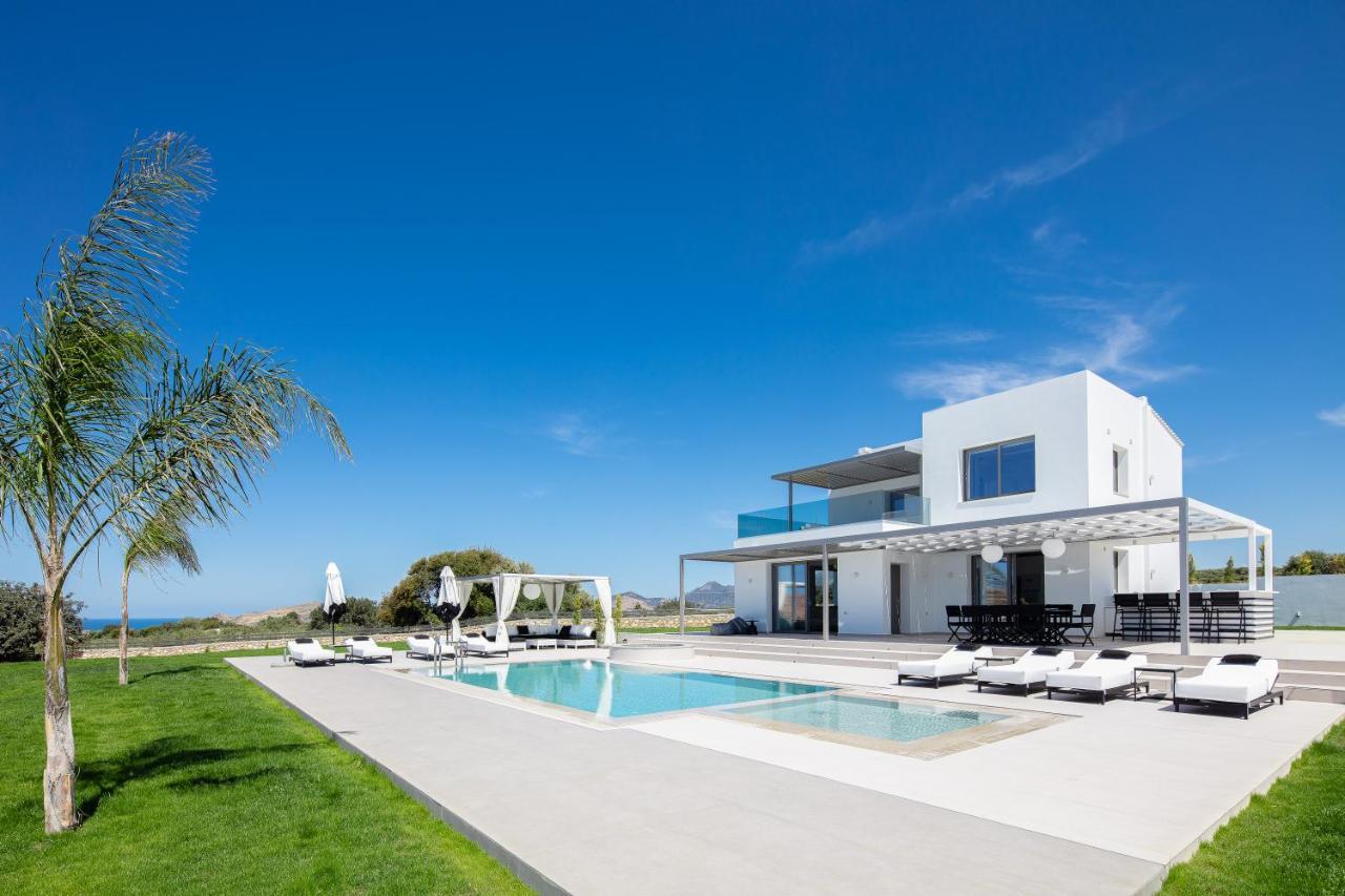 Alma Villa, 2000M2 Luxury Living, By Thinkvilla Angeliana  Екстер'єр фото